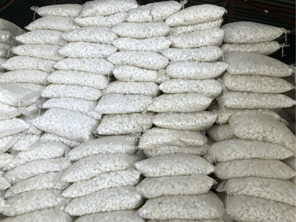 Sỏi cuội màu trắng